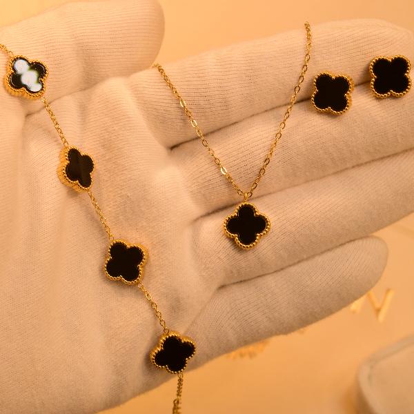 Leaf Clover Jewellery Set